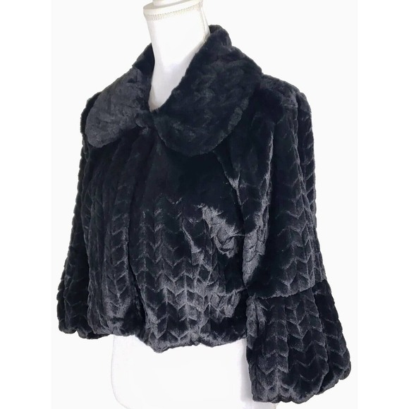Tacera ~Size L~ Black Faux Fur Cropped Bell 3/4 Sleeves Balero Jacket Open Front - Picture 1 of 16